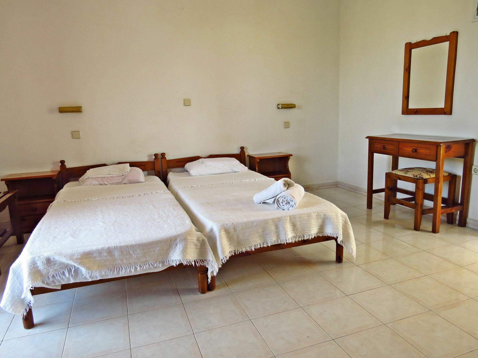 Debby Apartments Ialysos (Rhodes) Exterior foto