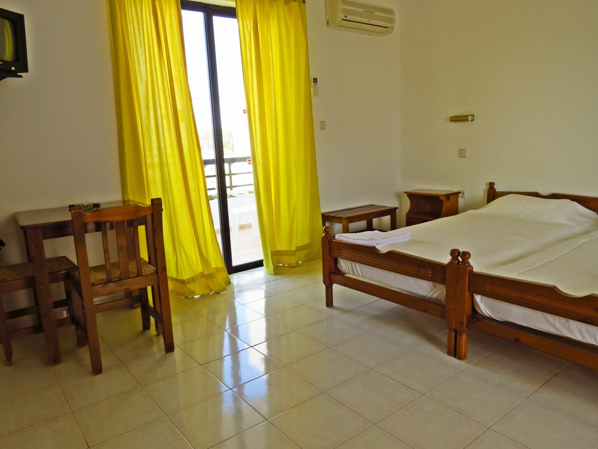 Debby Apartments Ialysos (Rhodes) Exterior foto