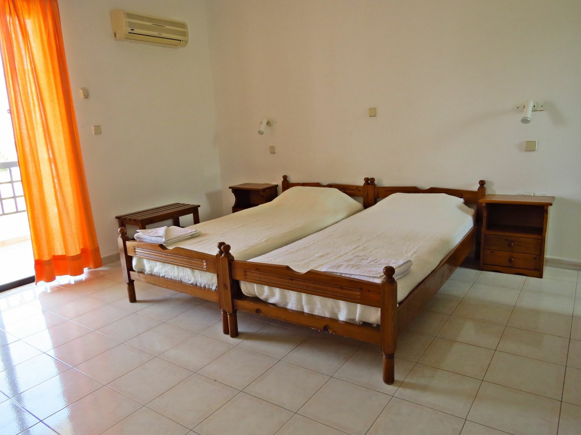 Debby Apartments Ialysos (Rhodes) Exterior foto