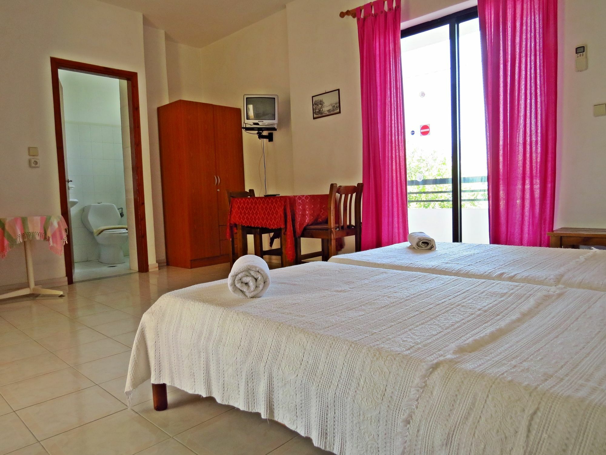 Debby Apartments Ialysos (Rhodes) Exterior foto